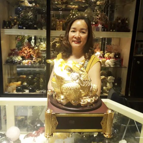 Chị Hạnh - khách hàng mua Thiềm thừ vàng A090
