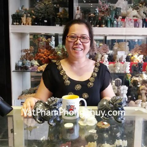 Chị Tâm - khách hàng mua Cặp Tỳ hưu Bắc kinh đen BKD-M, Thiềm thừ Cẩm thạch Tây tạng CTT-S, Tiền hoa mai liền CC1139, Thiềm thừ thạch anh vàng S936