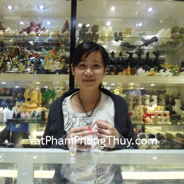 Chị Thanh Vy - Khách hàng mua Hồ ly thạch anh hồng S930