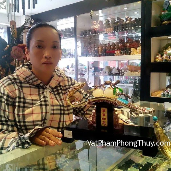 Chị Linh - khách hàng mua Gậy Như Ý H497G