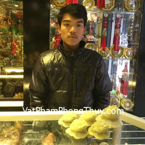 Anh Tân- khách hàng mua thiềm thừ cẩm thạch Tây Tạng trung CTT-M và thiềm thừ cẩm thạch Tây Tạng chuẩn CTT-S