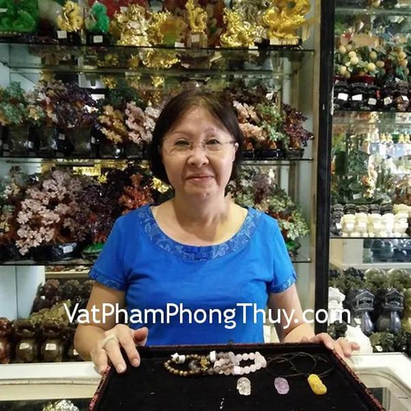 Cô Điệp - Khách hàng mua trang sức phong thủy, tỳ hưu, hổ phách, vòng tay đá quý VM117, S406, S763, S6016, S911-S3-2968, S6007, S6005, S845