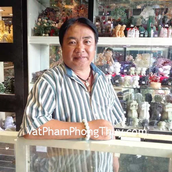 Anh Nhơn - khách hàng mua Chuỗi Phỉ thúy xanh nhạt S6259