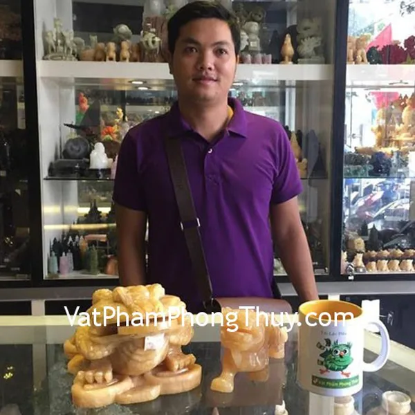 Anh Kỷ-Khách hàng mua Tỳ hưu hòang long to M014 và thiềm thừ hòang long trung GM021