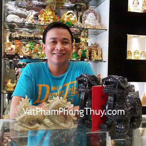 Anh Đạt - khách hàng mua 1 cặp tỳ hưu bắc kinh đen khủng BKD-L và tượng rồng cẩm thạch nằm lớn N076