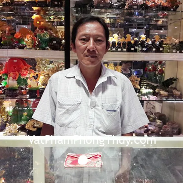 Chú Thành - khách hàng mua Phật A Di Đà ngọc Phỉ thúy S6638-8