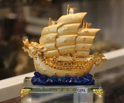 Thuyền buồm rồng vàng trên sóng xanh đế thuỷ tinh  - Thịnh phong phá sóng/ Nhất phàm phong thuận C191A