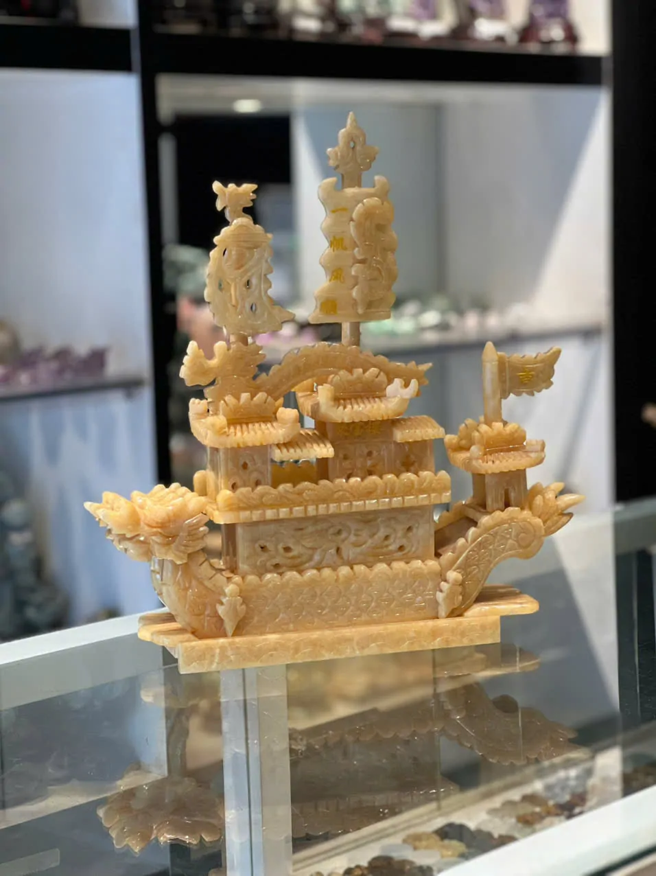 Thuyền buồm hoàng long HM060
