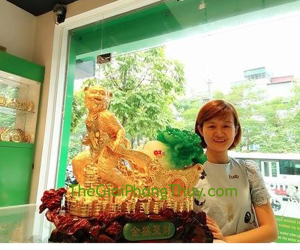 Chị Hương - Khách mua Khỉ tài lộc kéo bắp cải - kim hầu tụ tài FK027M