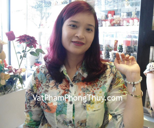 Chị Huyền - khách hàng mua vòng tay tỳ hưu S5034