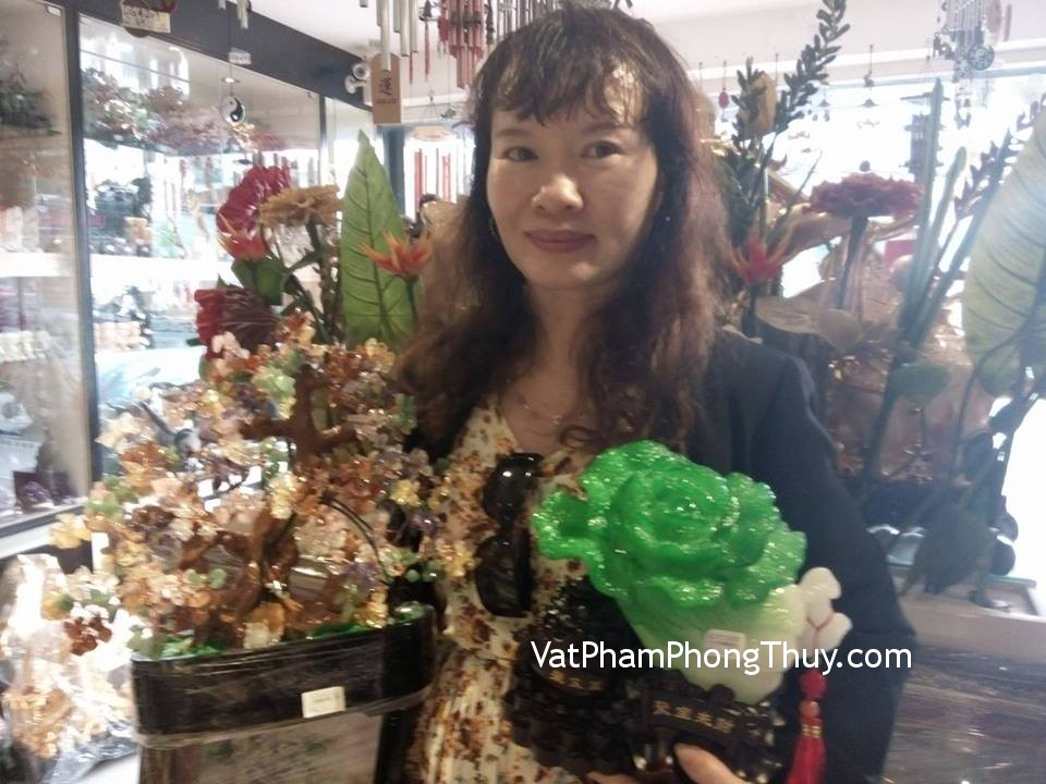Chị Hòa - khách hàng mua tượng bắp cải K191M, cây tài lộc KC004, nhện đeo cổ S769