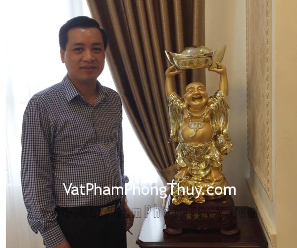 Anh Long - khách hàng mua tượng phật di lặc H237G