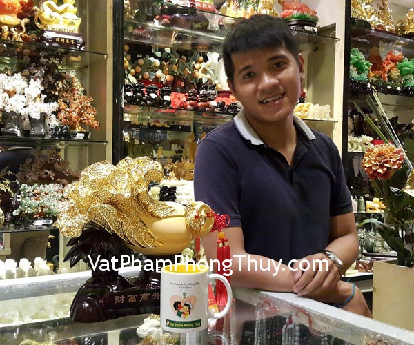 Anh Phước - khách hàng mua tượng bắp cải vàng chiêu tài K178M