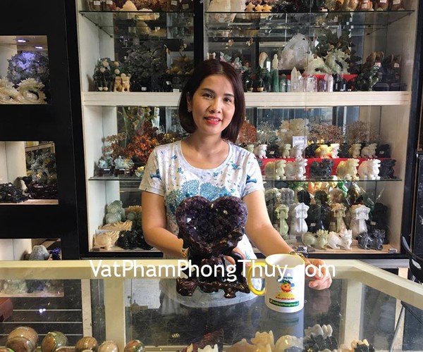 Chị Huệ - khách hàng mua Bông thạch anh tím trái tim H100-14364