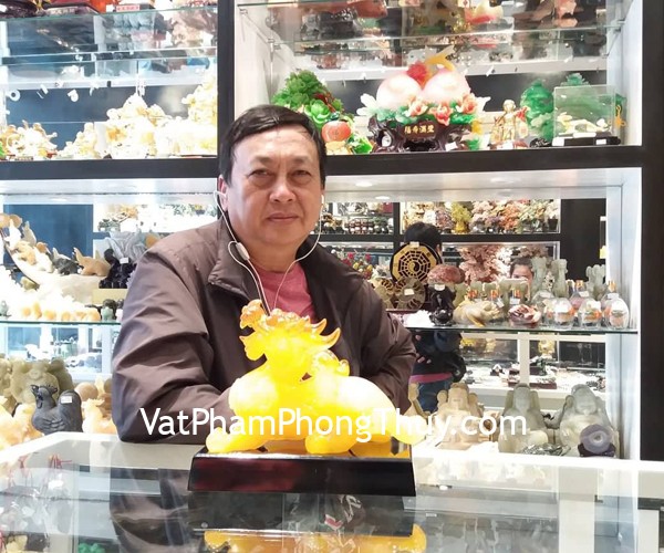 Chú Quang - khách hàng mua tỳ hưu lưu ly C047A